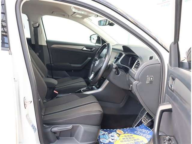 フォルクスワーゲン Ｔ－ＲＯＣ ＴＳＩ スタイル デザイン パッケージ R3年 (関東) 99