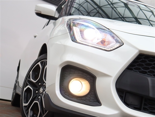 スズキ スイフト スポーツ １．４ H30年 (関東) 99