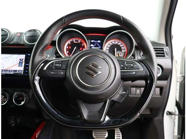 スズキ スイフト スポーツ １．４ H30年 (関東) 99