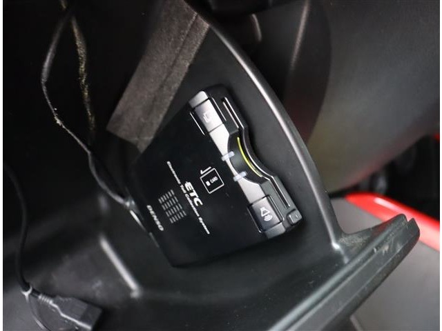 スズキ スイフト スポーツ １．４ H30年 (関東) 99