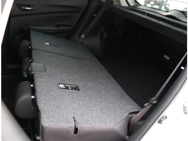 スズキ スイフト スポーツ １．４ H30年 (関東) 99