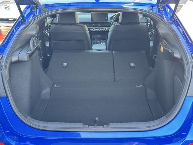 ホンダ シビック　ハイブリッド ２．０ Ｅ：ＨＥＶ R4年 (東海) 99