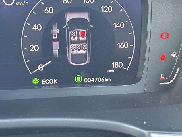 ホンダ シビック　ハイブリッド ２．０ Ｅ：ＨＥＶ R4年 (東海) 99