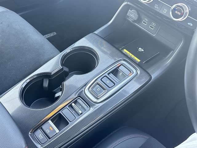 ホンダ シビック　ハイブリッド ２．０ Ｅ：ＨＥＶ R4年 (東海) 99