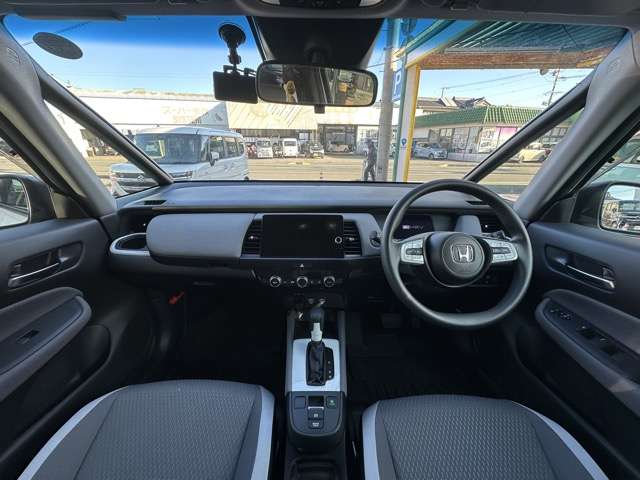 ホンダ フィット　ハイブリッド １．５ Ｅ：ＨＥＶ クロスター R4年 (東海) 99