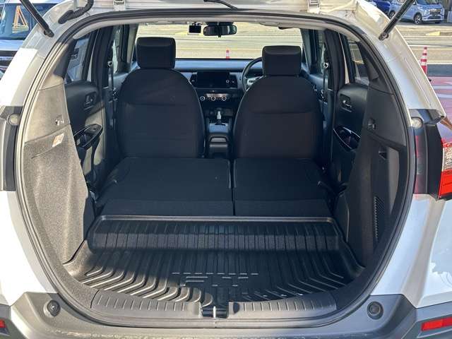 ホンダ フィット　ハイブリッド １．５ Ｅ：ＨＥＶ クロスター R4年 (東海) 99