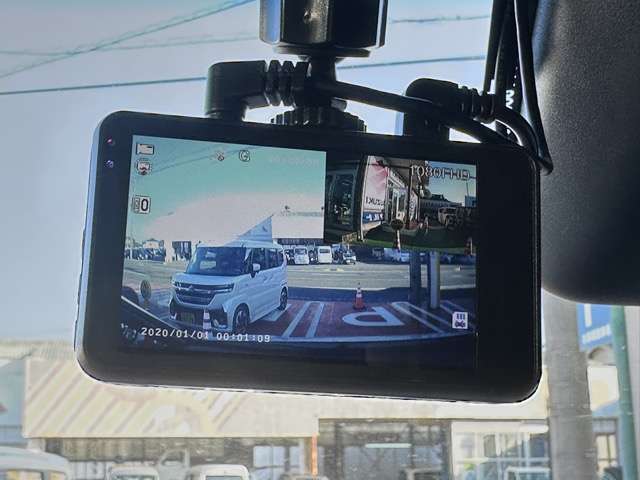 ホンダ フィット　ハイブリッド １．５ Ｅ：ＨＥＶ クロスター R4年 (東海) 99