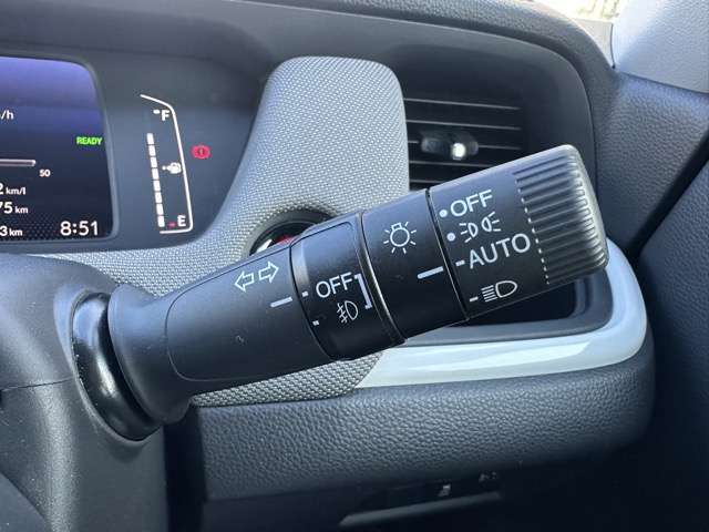 ホンダ フィット　ハイブリッド １．５ Ｅ：ＨＥＶ クロスター R4年 (東海) 99