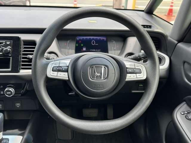 ホンダ フィット １．３ ホーム R4年 (東海) 99