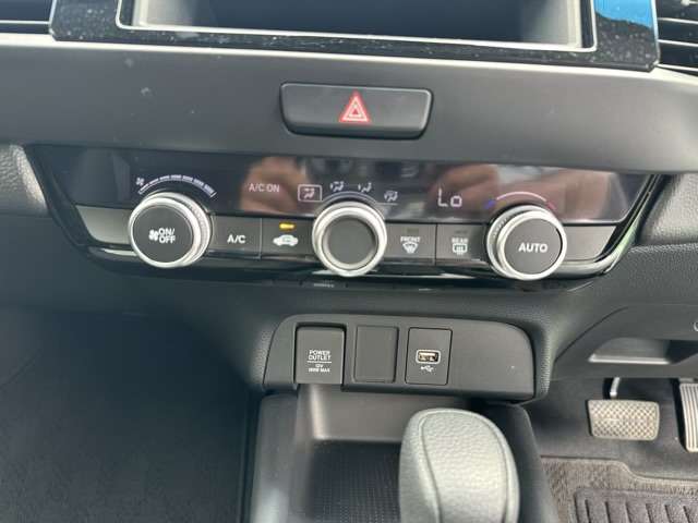 ホンダ フィット １．３ ホーム R4年 (東海) 99