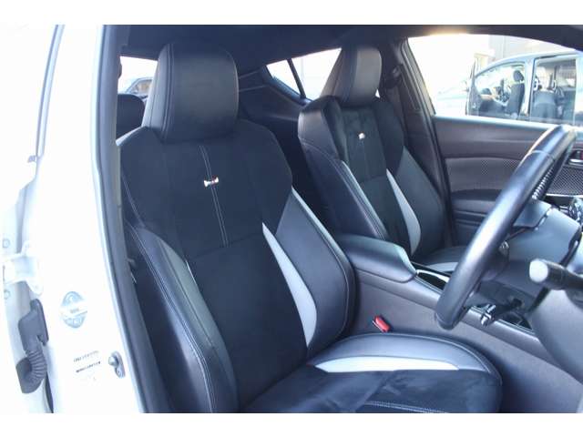 トヨタ Ｃ−ＨＲ １．２ Ｓ－Ｔ ＧＲ スポーツ R2年 (関東) 99