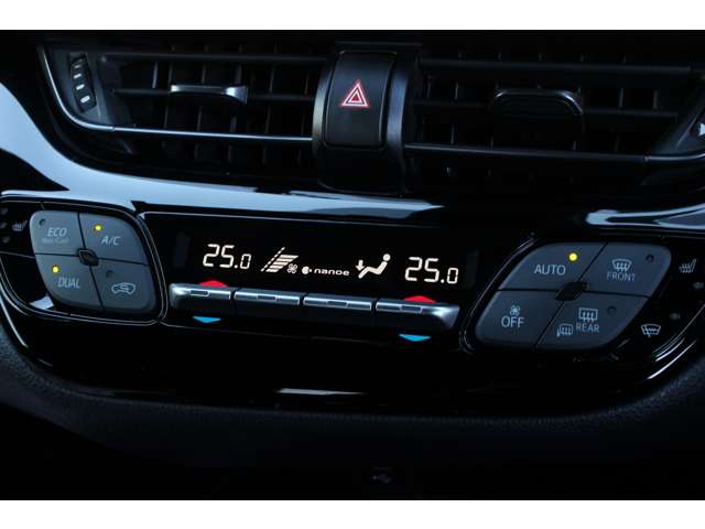 トヨタ Ｃ−ＨＲ １．２ Ｓ－Ｔ ＧＲ スポーツ R2年 (関東) 99