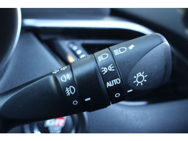 トヨタ Ｃ−ＨＲ １．２ Ｓ－Ｔ ＧＲ スポーツ R2年 (関東) 99