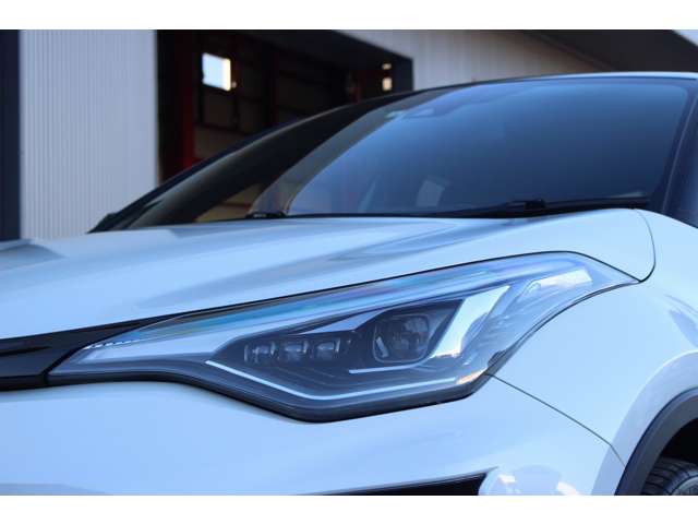 トヨタ Ｃ−ＨＲ １．２ Ｓ－Ｔ ＧＲ スポーツ R2年 (関東) 99