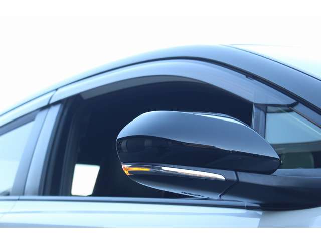 トヨタ Ｃ−ＨＲ １．２ Ｓ－Ｔ ＧＲ スポーツ R2年 (関東) 99