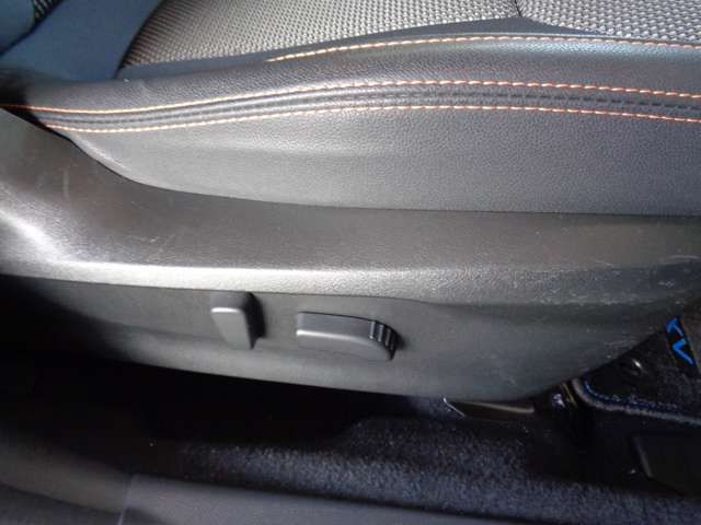 スバル ＸＶ ２．０ アドバンス ４ＷＤ H30年 () 99