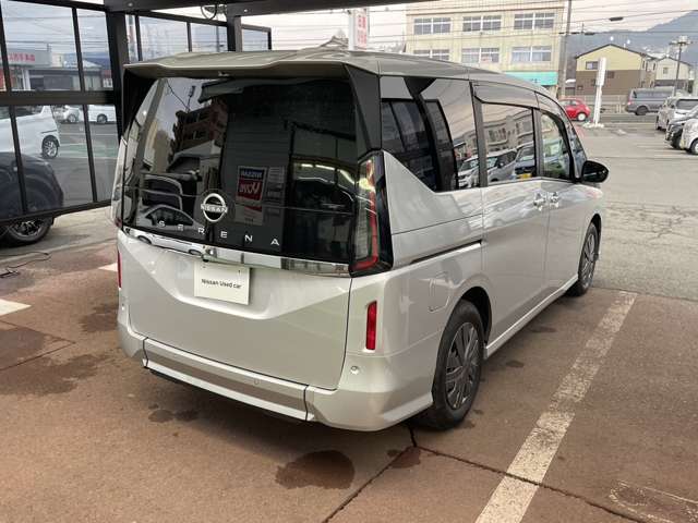 日産 セレナ ２．０ ＸＶ チェアキャブ スロープタイプ 車イス２名仕様 R5年 (東北) 99