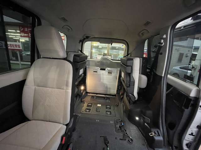 日産 セレナ ２．０ ＸＶ チェアキャブ スロープタイプ 車イス２名仕様 R5年 (東北) 99