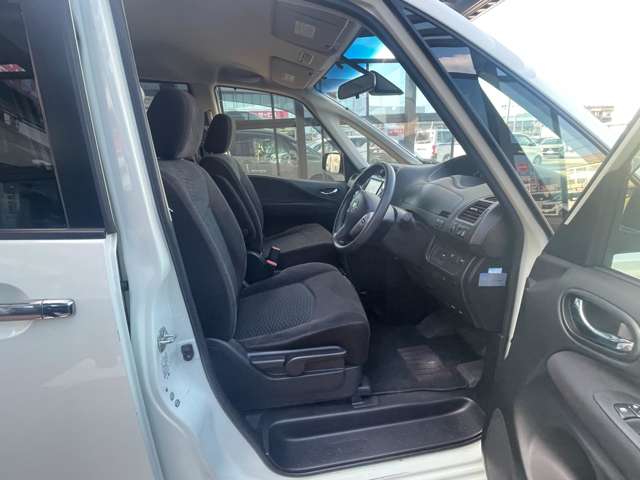 日産 セレナ ２．０ ハイウェイスター Ｓエディション ４ＷＤ H28年 (東北) 99