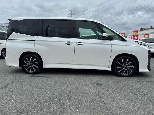 トヨタ ヴォクシー ２．０ Ｓ－Ｚ R4年 (九州・沖縄) 99