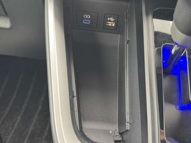 トヨタ ヴォクシー ２．０ Ｓ－Ｚ R4年 (九州・沖縄) 99