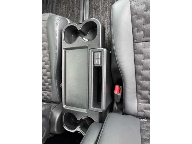 トヨタ ヴォクシー ２．０ Ｓ－Ｚ R4年 (九州・沖縄) 99