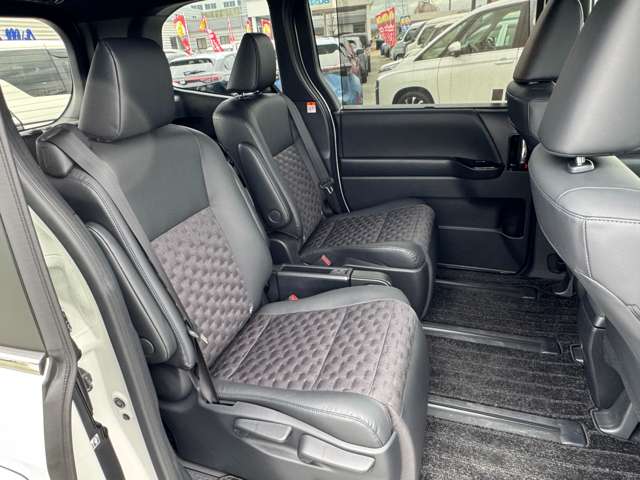 トヨタ ヴォクシー ２．０ Ｓ－Ｚ R4年 (九州・沖縄) 99