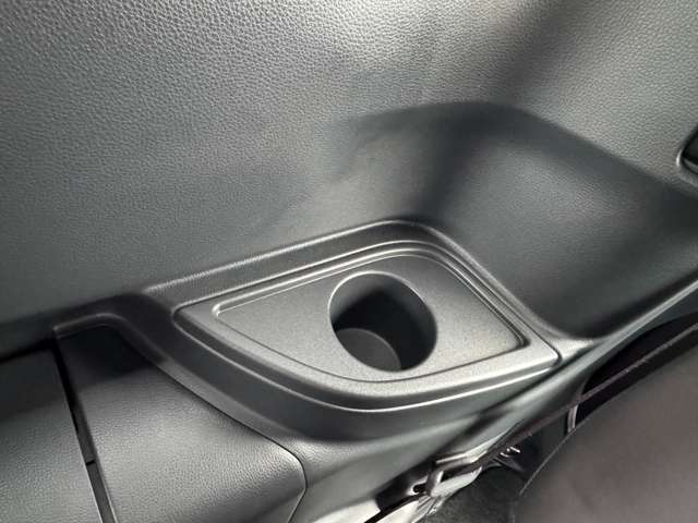 トヨタ ヴォクシー ２．０ Ｓ－Ｚ R4年 (九州・沖縄) 99