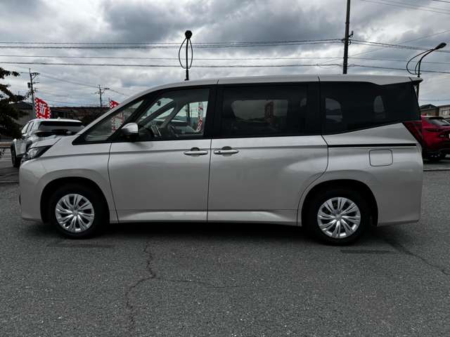 トヨタ ノア １．８ ハイブリッド Ｘ R7年 (九州・沖縄) 99