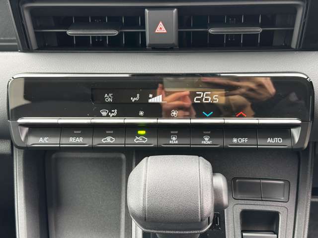 トヨタ ノア １．８ ハイブリッド Ｘ R7年 (九州・沖縄) 99