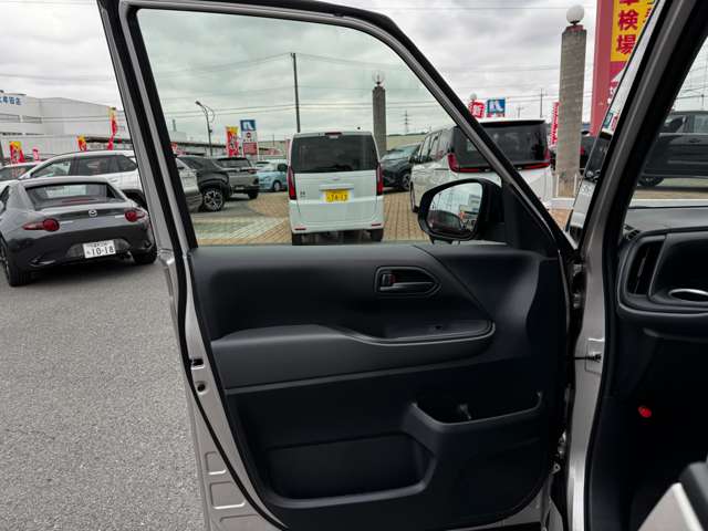 トヨタ ノア １．８ ハイブリッド Ｘ R7年 (九州・沖縄) 99