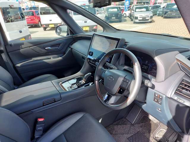 トヨタ ヴェルファイア　ハイブリッド ハイブリッド ２．５ Ｚプレミア R5年 (九州・沖縄) 99