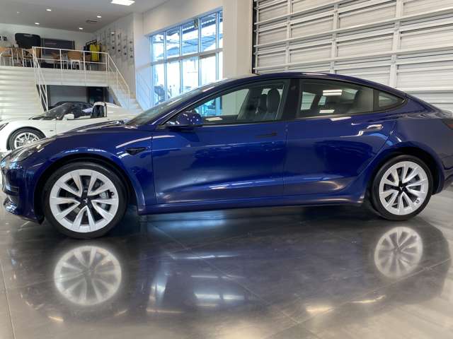 テスラ モデル３ ロングレンジ R4年 (関東) 99