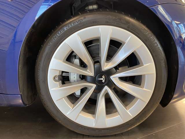 テスラ モデル３ ロングレンジ R4年 (関東) 99