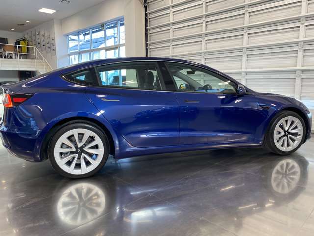 テスラ モデル３ ロングレンジ R4年 (関東) 99