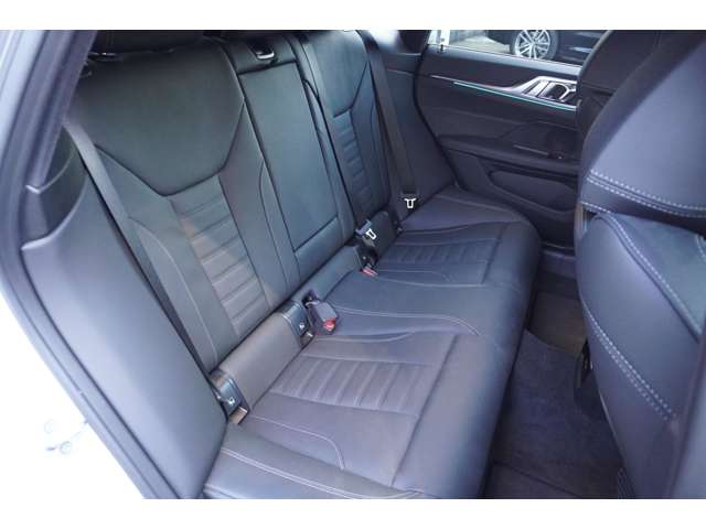 ＢＭＷ ４シリーズ ４２０Ｄ Ｘドライブ Ｍスポーツ ディーゼルターボ ４ＷＤ R5年 (近畿) 99