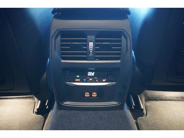 ＢＭＷ ４シリーズ ４２０Ｄ Ｘドライブ Ｍスポーツ ディーゼルターボ ４ＷＤ R5年 (近畿) 99