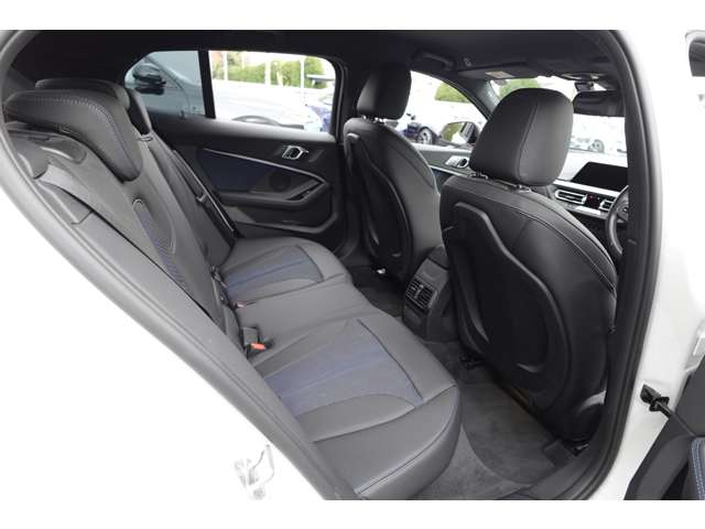 ＢＭＷ １シリーズ １１８Ｉ Ｍスポーツ ＤＣＴ R2年 (近畿) 99