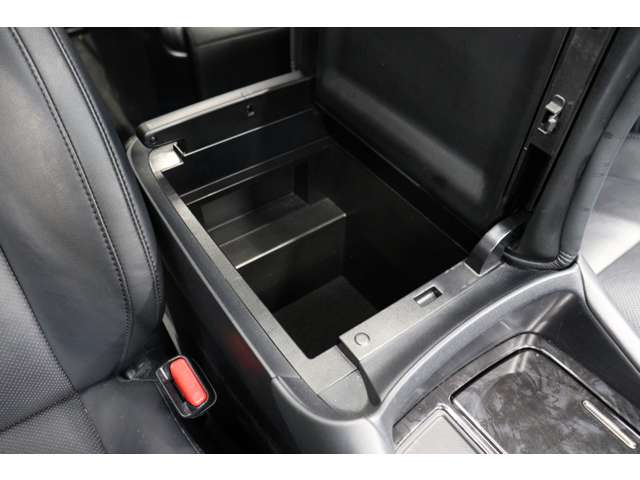 トヨタ アルファード ２．５ Ｓ Ｃパッケージ R1年 (東海) 99