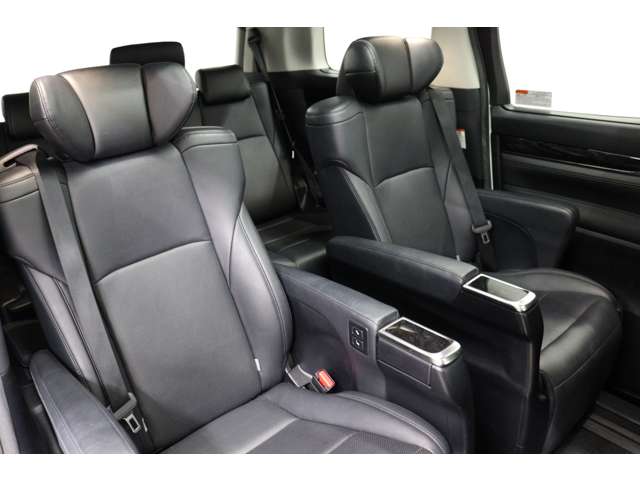 トヨタ アルファード ２．５ Ｓ Ｃパッケージ R1年 (東海) 99