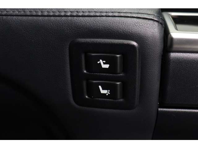 トヨタ アルファード ２．５ Ｓ Ｃパッケージ R1年 (東海) 99