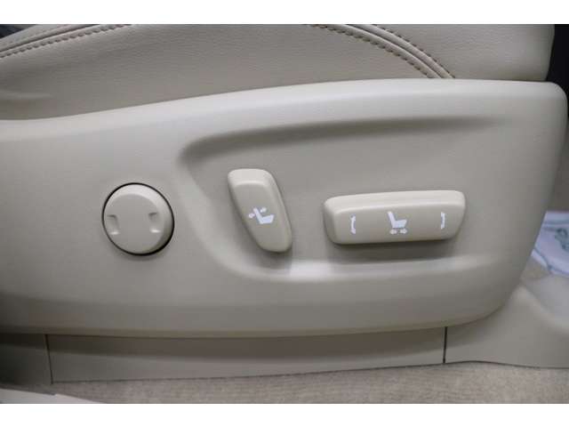 トヨタ ランドクルーザープラド ２．７ ＴＸ Ｌパッケージ マットブラック エディション ４ＷＤ R6年 (東海) 99