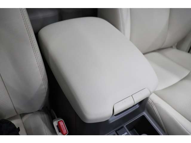 トヨタ ランドクルーザープラド ２．７ ＴＸ Ｌパッケージ マットブラック エディション ４ＷＤ R6年 (東海) 99