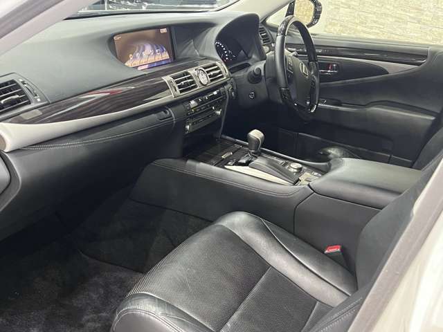 レクサス ＬＳ４６０ バージョンＣ H25年 (関東) 99