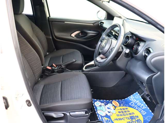 トヨタ ヤリス １．５ ハイブリッド Ｚ R2年 (関東) 99