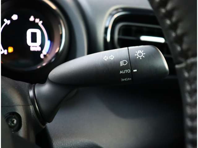 トヨタ ヤリス １．５ ハイブリッド Ｚ R2年 (関東) 99