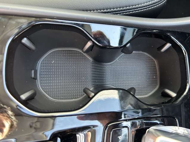 ボルボ ＸＣ４０ ウルトラ Ｂ４ ＡＷＤ ４ＷＤ R6年 (東北) 99