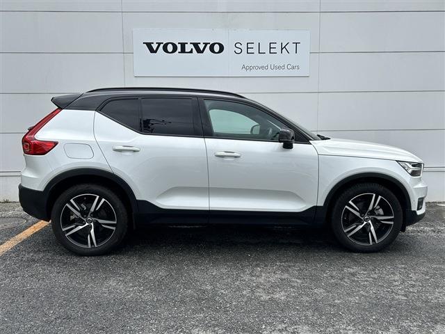 ボルボ ＸＣ４０ Ｂ４ ＡＷＤ Ｒデザイン ４ＷＤ R2年 (東北) 99