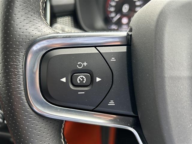 ボルボ ＸＣ４０ Ｂ４ ＡＷＤ Ｒデザイン ４ＷＤ R2年 (東北) 99