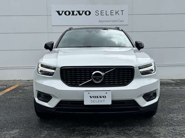 ボルボ ＸＣ４０ Ｂ４ ＡＷＤ Ｒデザイン ４ＷＤ R2年 (東北) 99